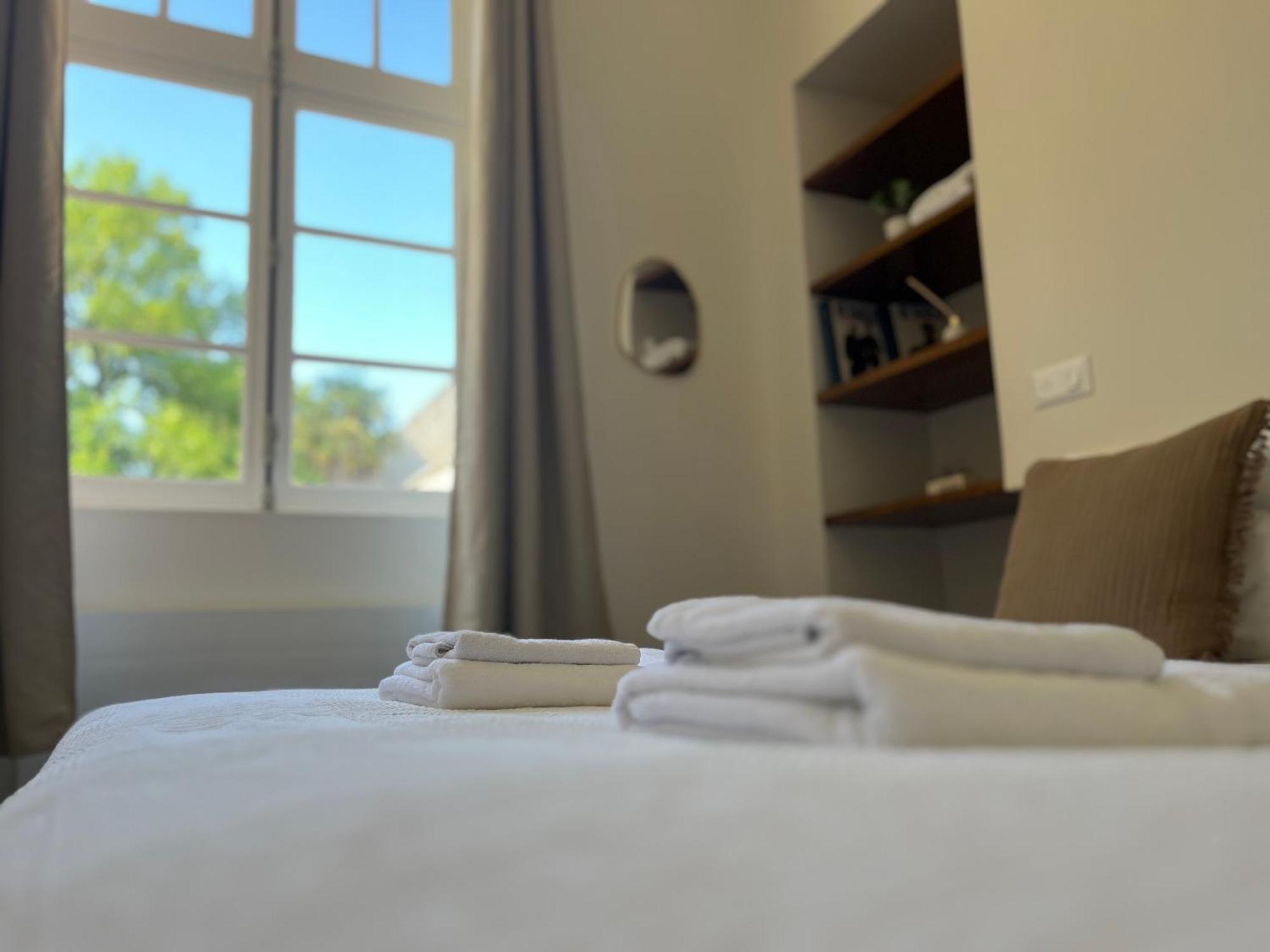 Bed and Breakfast Abbaye De Blanchelande Neufmesnil Esterno foto